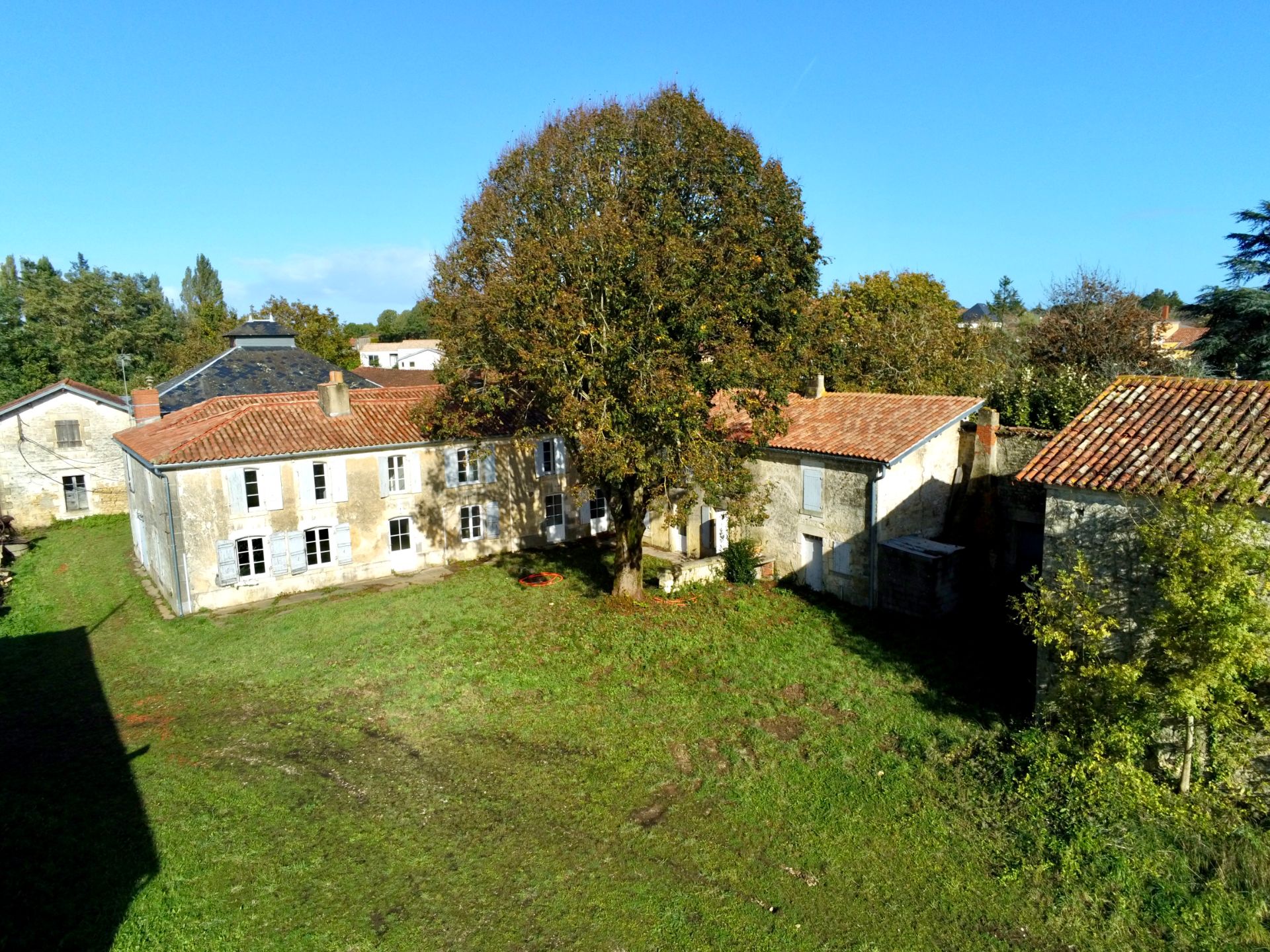 Ensemble immobilier d'exception à PISSOTTE