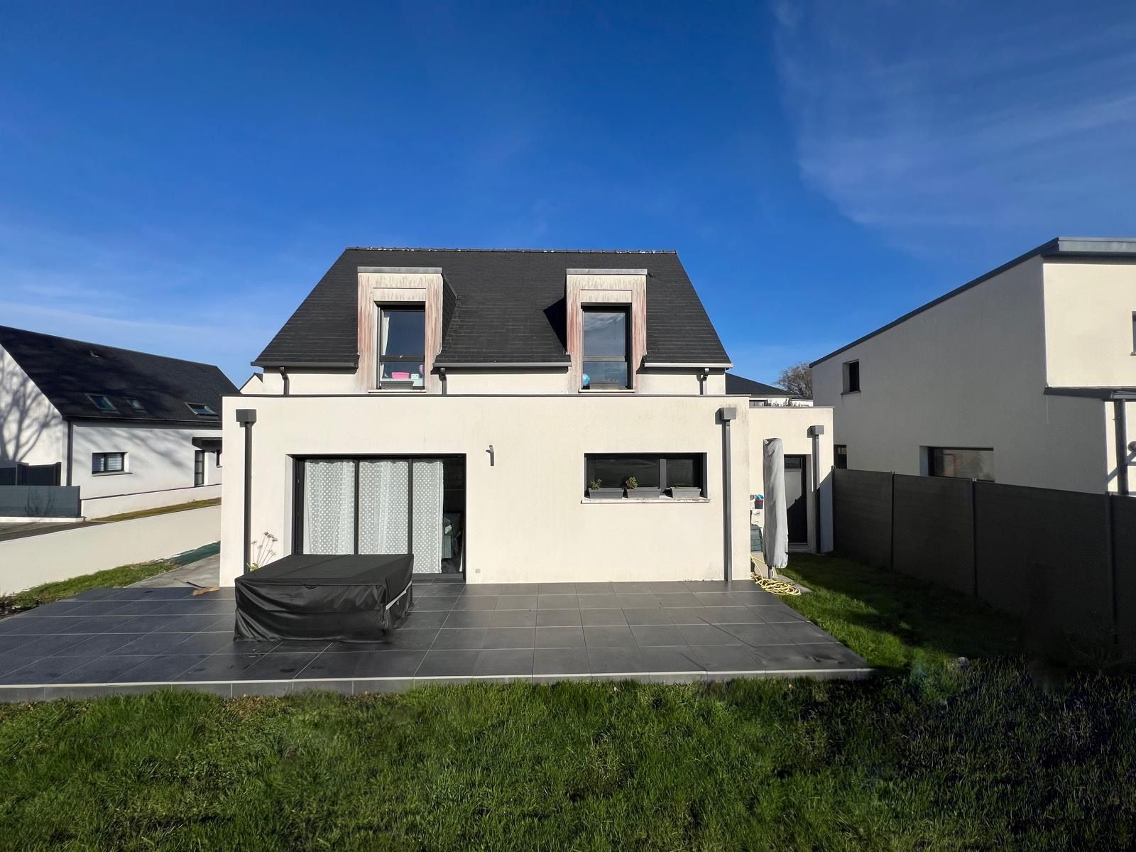 Jolie maison contemporaine de 102 m² à Meucon